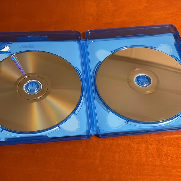 Peter Pan Anniversary Edition Blu-Ray + DVD - Picture 5 of 7